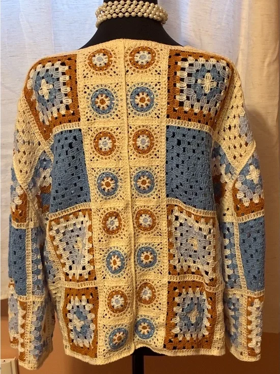 POL Crochet Patchwork Open-Front Sweater Cardigan in Cream, Blue & Brown - Picture 5 of 6